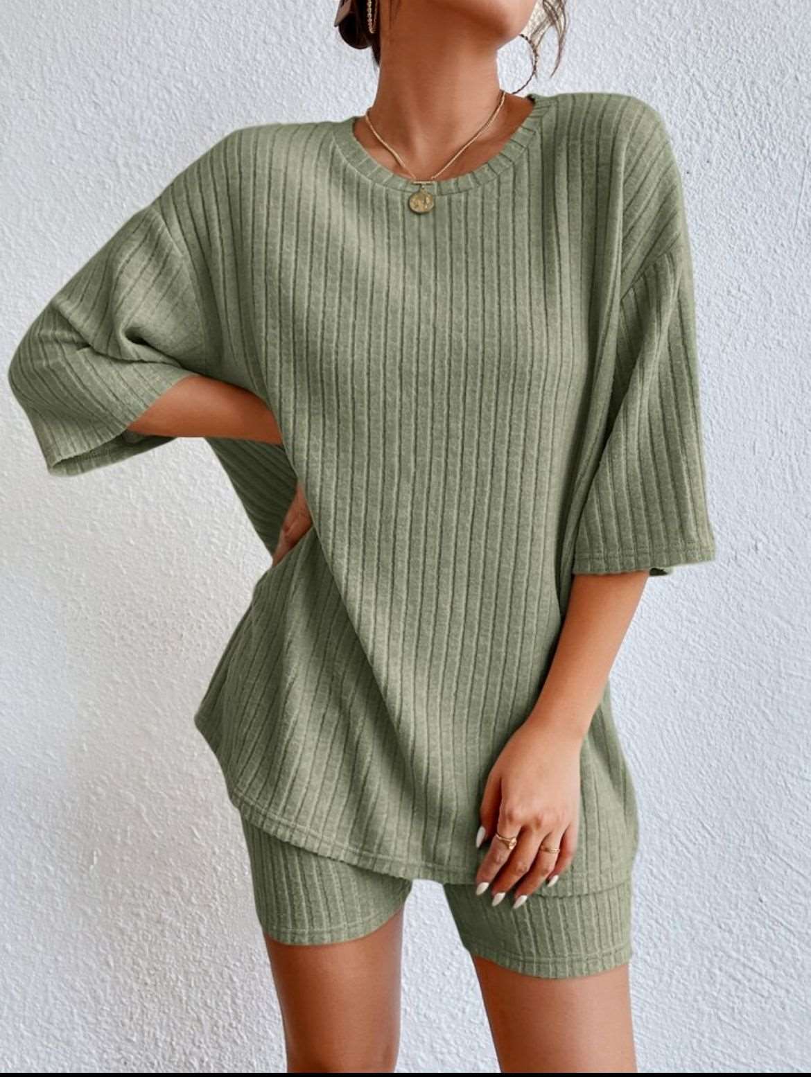 Women's Casual Short Sleeved Solid Color Two-Piece Outfit Set - ChoreGirl