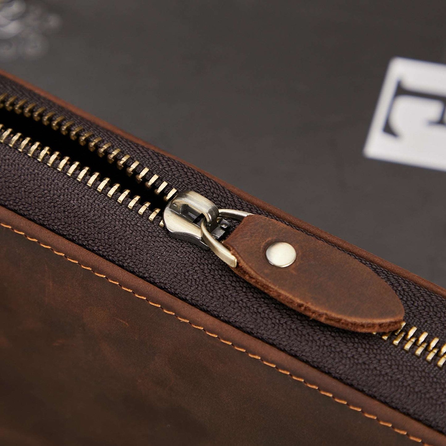Men's Retro Hand Multifunctional Zipper Leather Wallet - ChoreGirl
