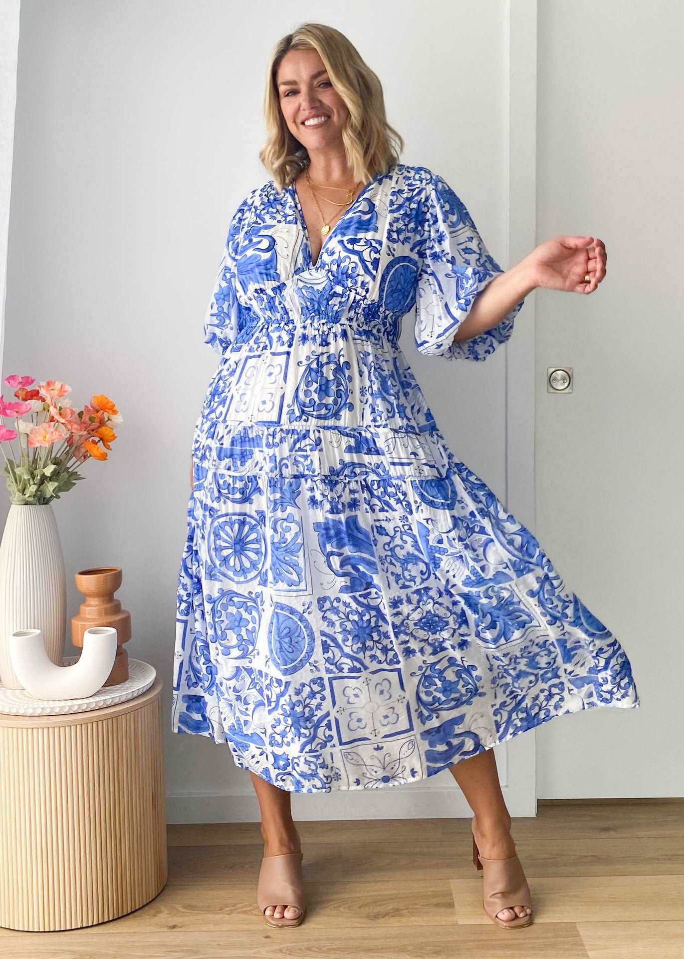 Women's Colorful Printed V-neck Puff Sleeve Dress - ChoreGirl