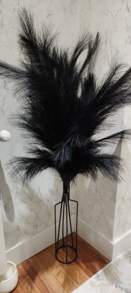 Nordic Style Large Tall Iron Line Home Decor Vase - ChoreGirl