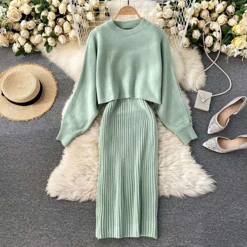 Women's Long Sleeved Jumper and Sleeveless V-neck Dress Two-piece Outfit Set - ChoreGirl