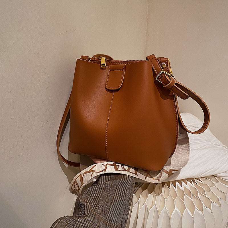 Women's French Minority Design Simple Wide Shoulder Strap Bucket Bag - ChoreGirl