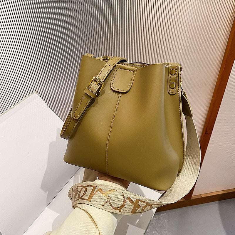Women's French Minority Design Simple Wide Shoulder Strap Bucket Bag - ChoreGirl