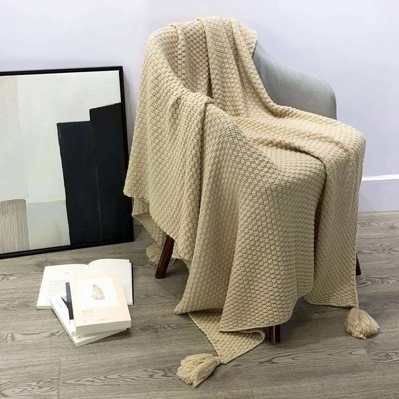 Soft Knitted Nap Blanket - ChoreGirl