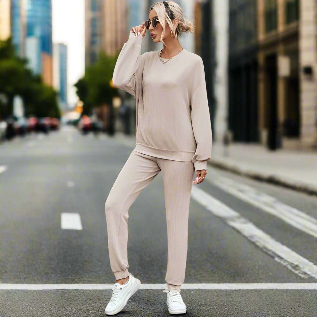 Women's Casual Long Sleeved Sweatshirt and Pants Loungewear Set - ChoreGirl