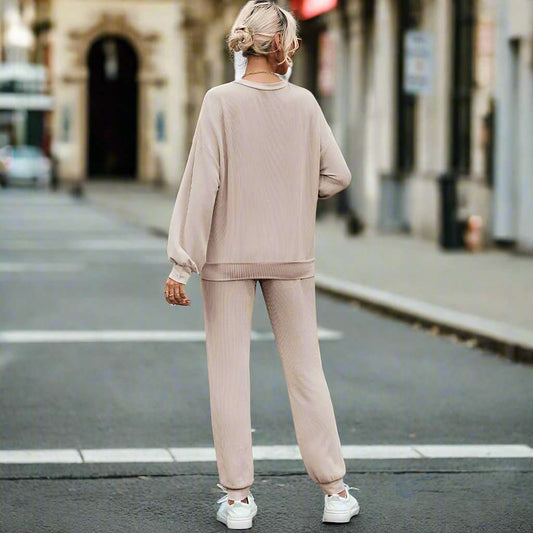 Women's Casual Long Sleeved Sweatshirt and Pants Loungewear Set - ChoreGirl