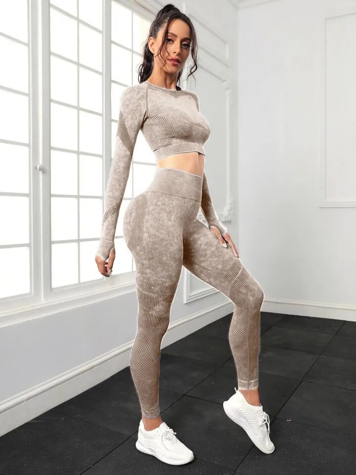 Women's Long Sleeve Crop Top and Fitness Yoga Pants Two-piece Set - ChoreGirl
