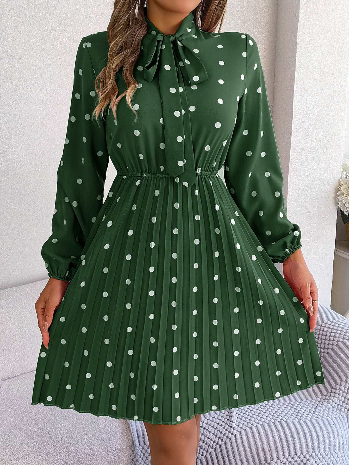 Women's Polka-dot Neck Bow Waist-controlled Long Sleeved Pleated Dress - ChoreGirl