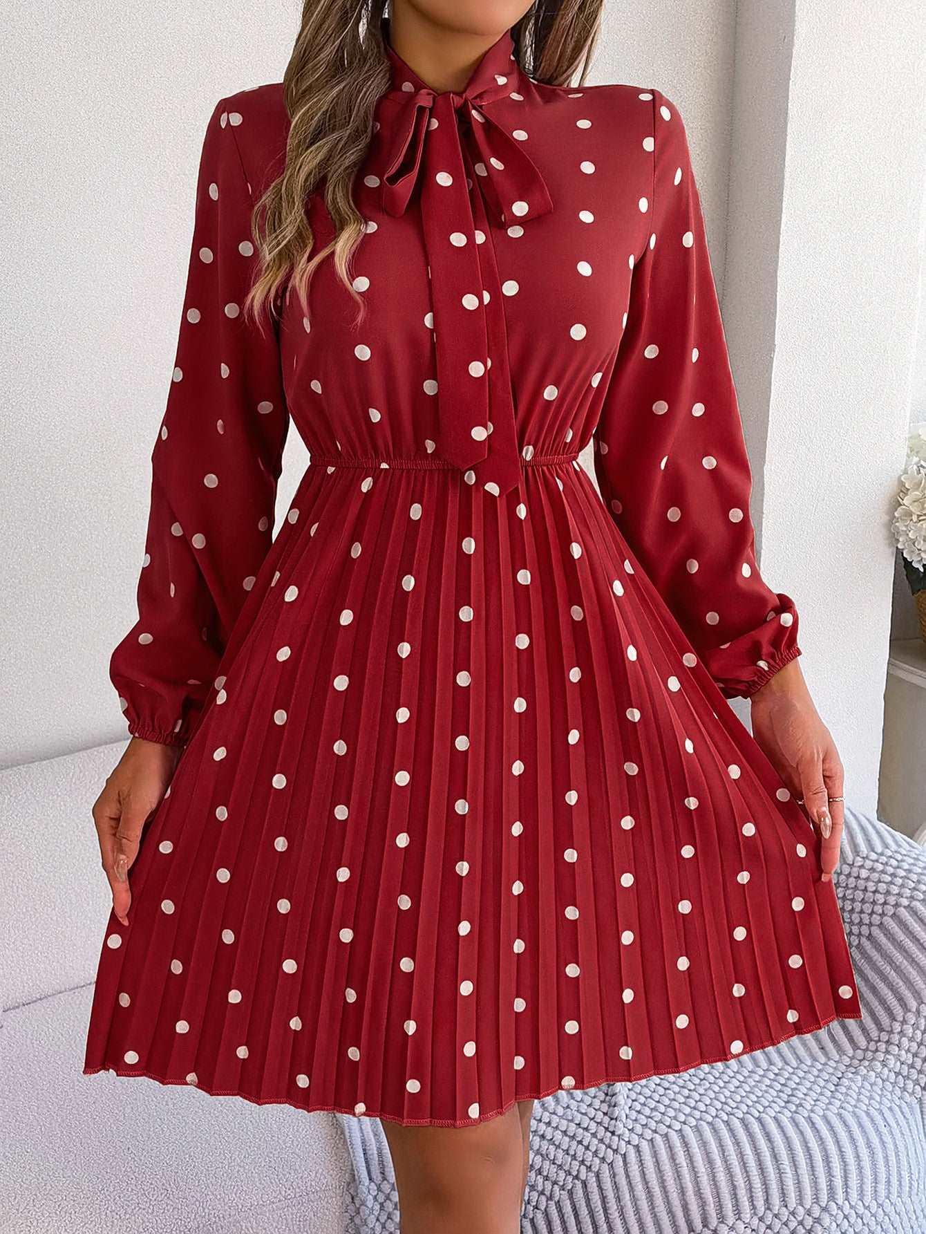 Women's Polka-dot Neck Bow Waist-controlled Long Sleeved Pleated Dress - ChoreGirl