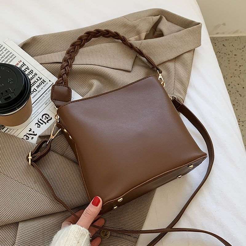 Women's Retro One-shoulder Crossbody Bucket Bag - ChoreGirl