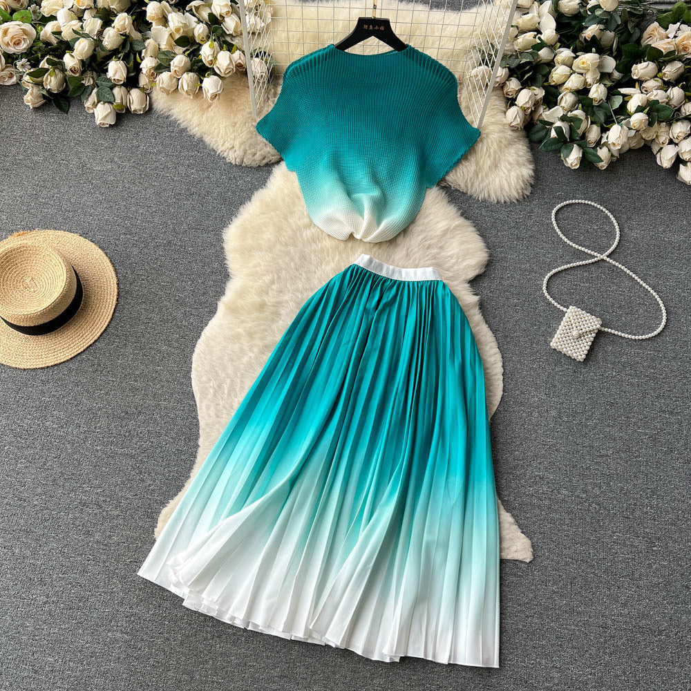Women's Short-sleeved Top and High Waist Pleated Skirt Two-piece Outfit Set - ChoreGirl