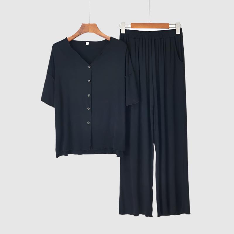 Women's Short-sleeved Top and Pants Pajamas, Loungewear Set - ChoreGirl