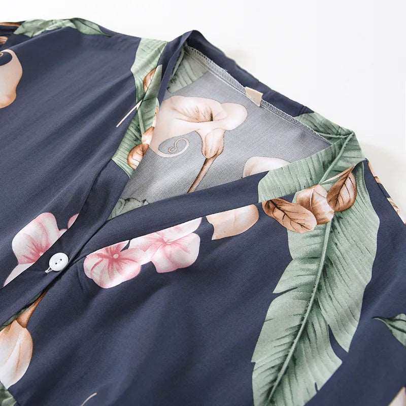 Women's Short Sleeved V-neck Shirt and Pants Thin Pajamas Set - ChoreGirl