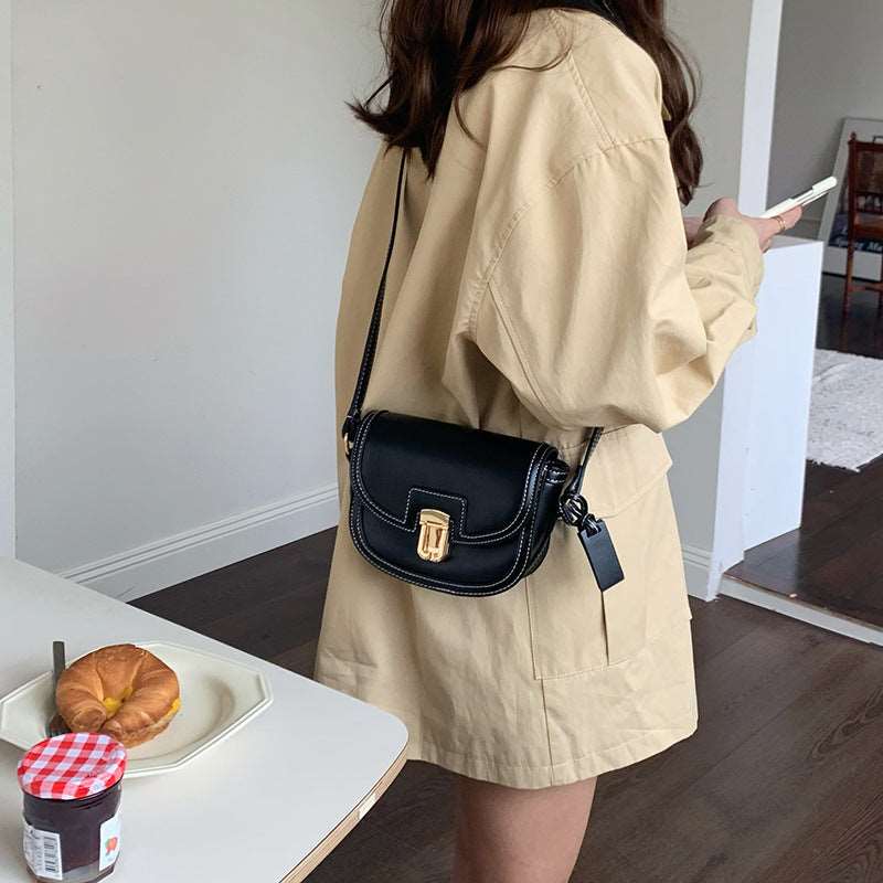 Women's Small Crossbody Saddle Bag - ChoreGirl