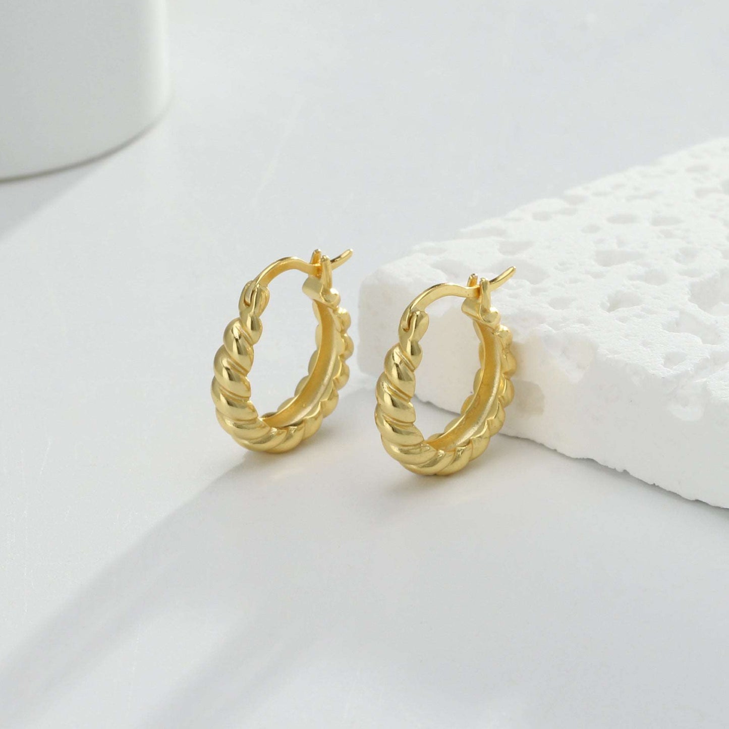 Women's Sterling Silver Twist Earrings - ChoreGirl