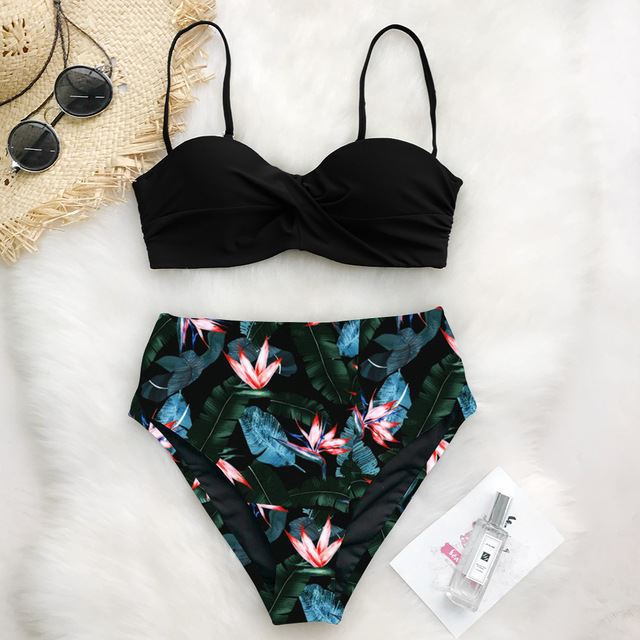 Women's Two-piece Floral Print Swimsuit - ChoreGirl