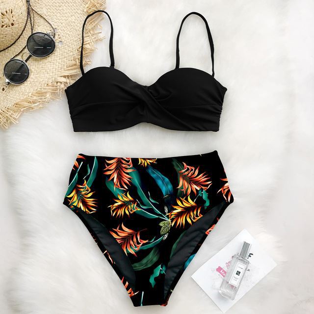Women's Two-piece Floral Print Swimsuit - ChoreGirl