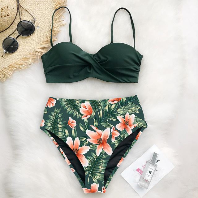 Women's Two-piece Floral Print Swimsuit - ChoreGirl