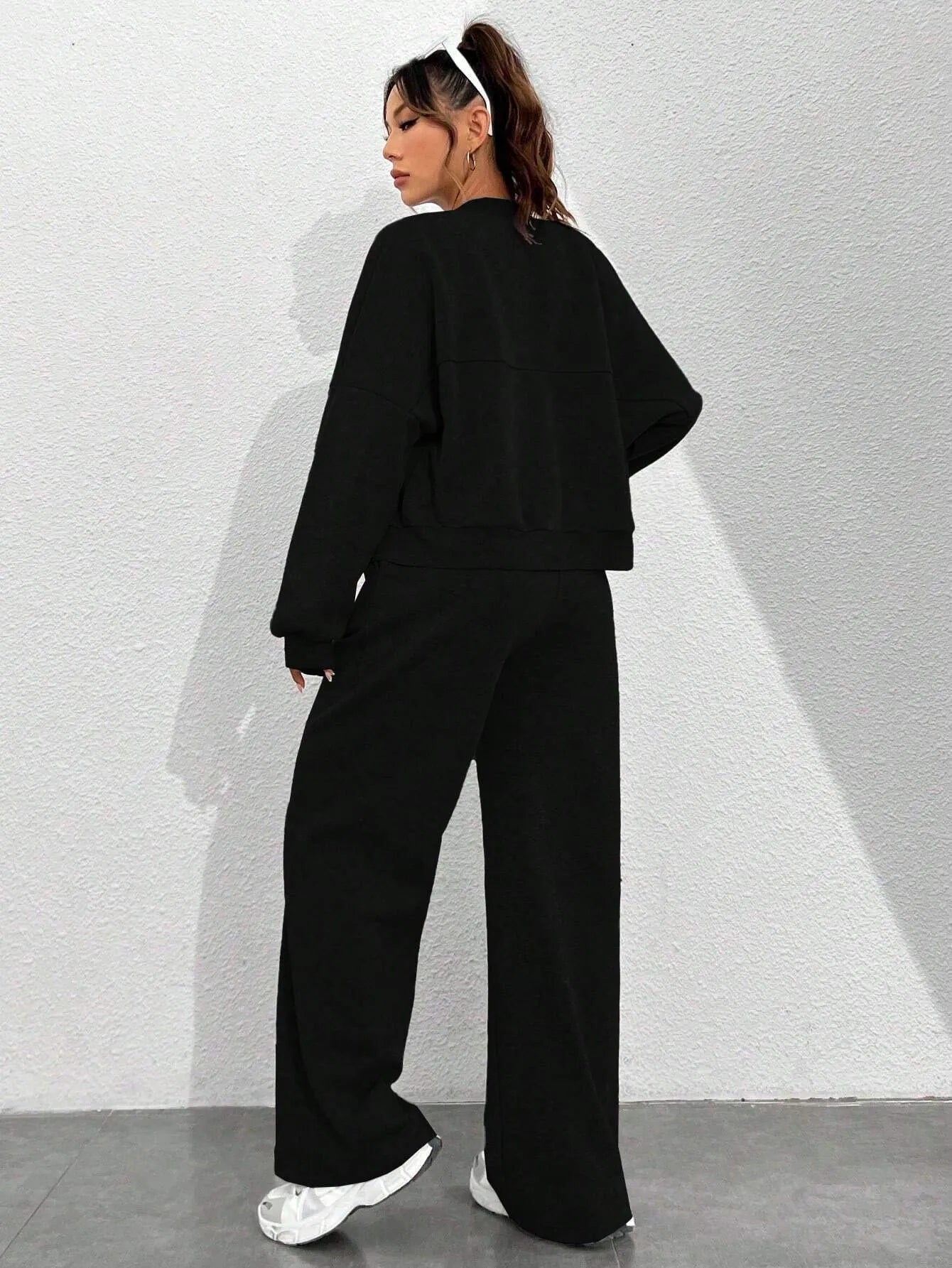 Women's Zip-up Slim Fit Elastic Two-piece Outfit Set - ChoreGirl