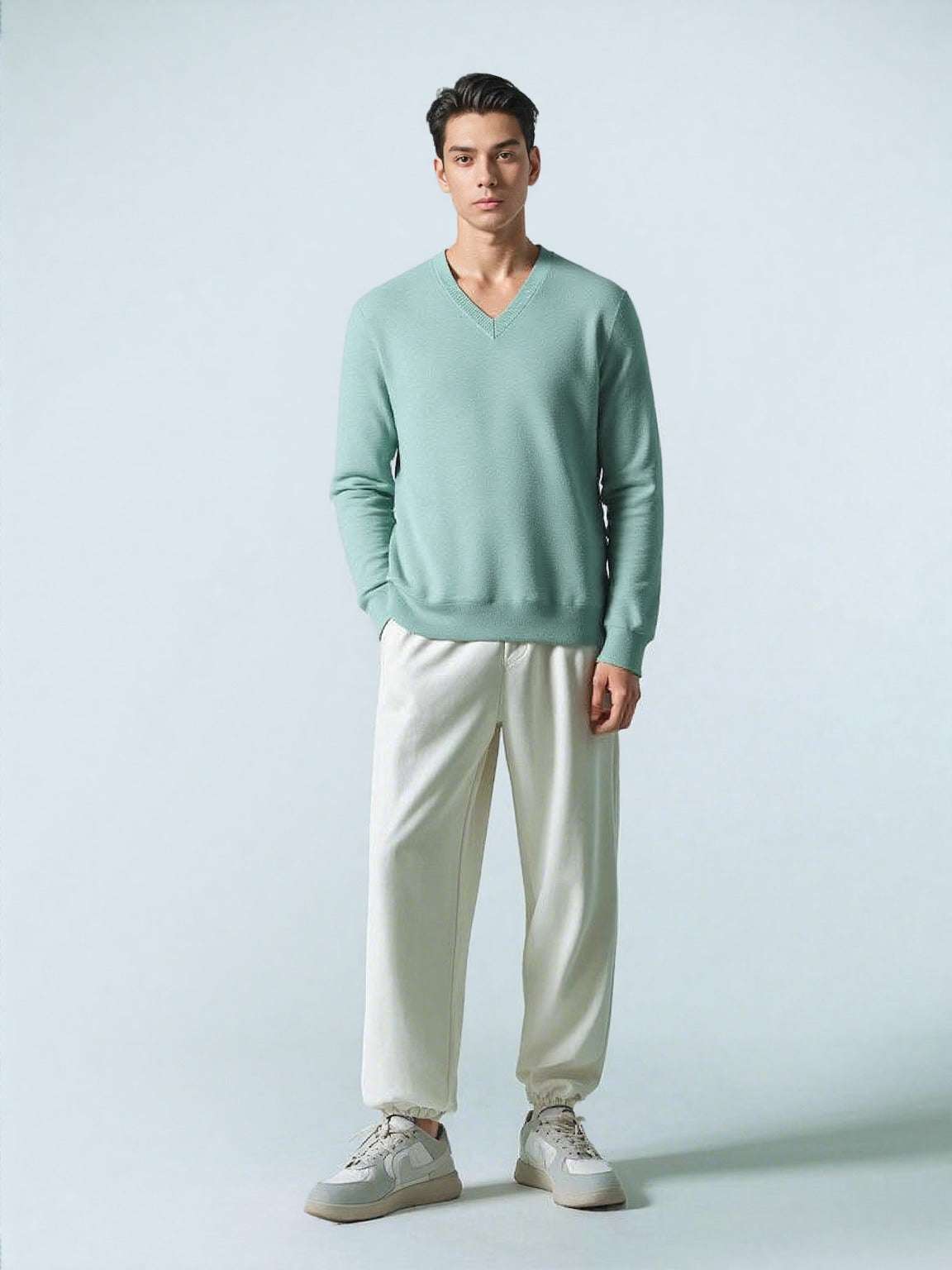 Men's V-neck Knit Wool Sweater