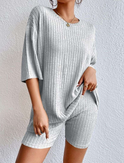 Women's Casual Short Sleeved Solid Color Two-Piece Outfit Set - ChoreGirl