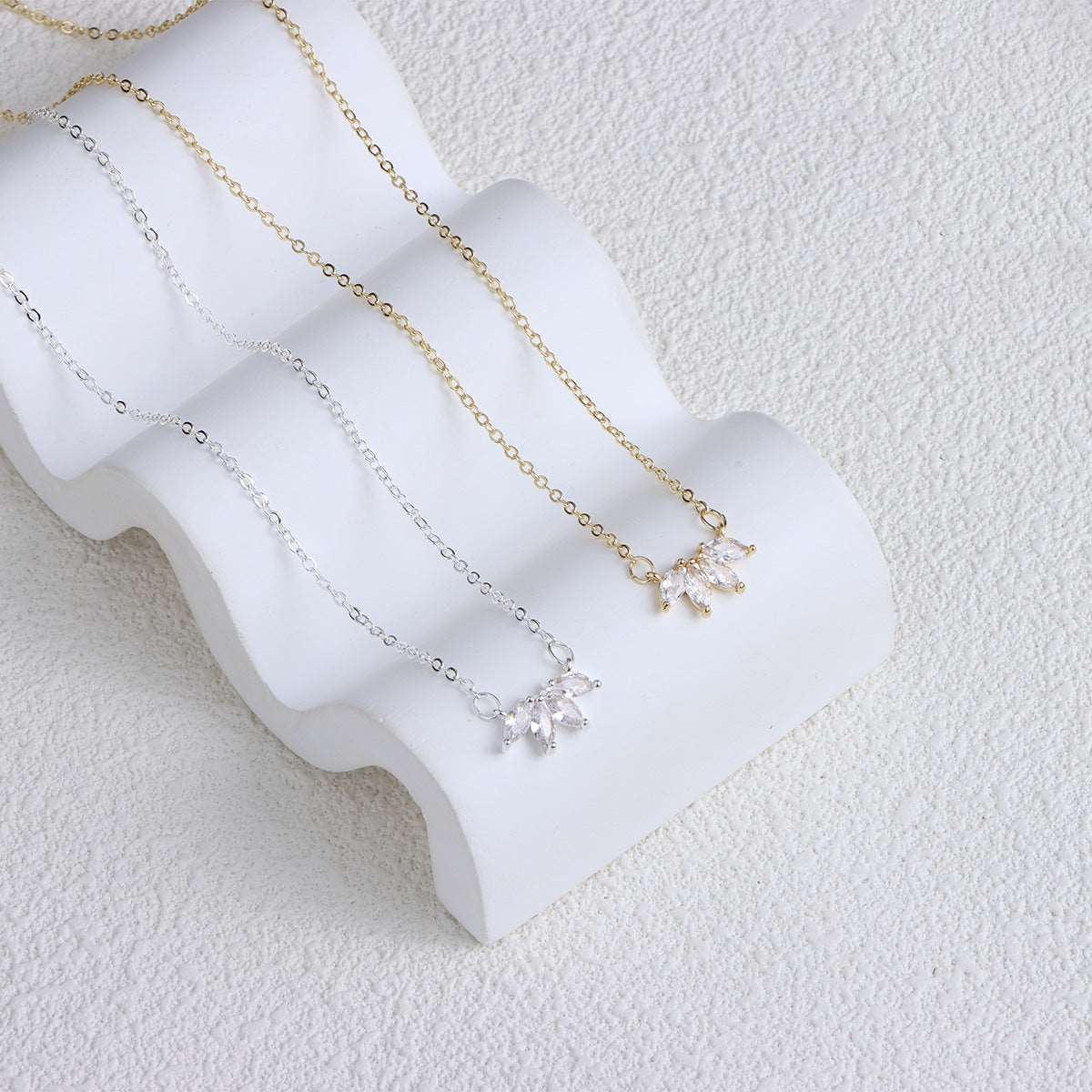 Women's Minimalist Fashion Jewelry Necklace - ChoreGirl