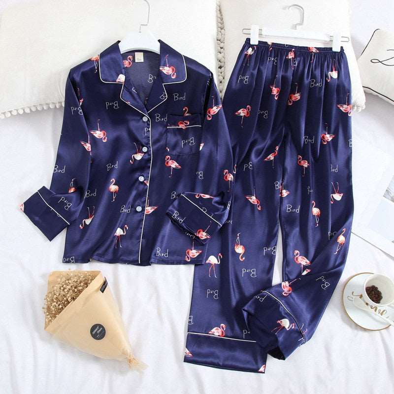 Women's Ice Silk Long Sleeved Shirt and Pants Pajamas Set - ChoreGirl