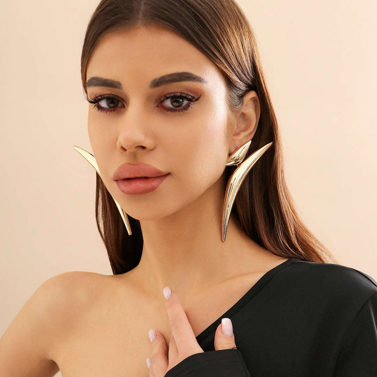 Women's Exaggerated Geometry Bold Triangle Stud Earrings - ChoreGirl