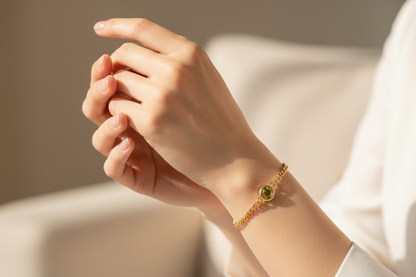 Unisex Sterling Silver Bracelet - Round Olivine Stone