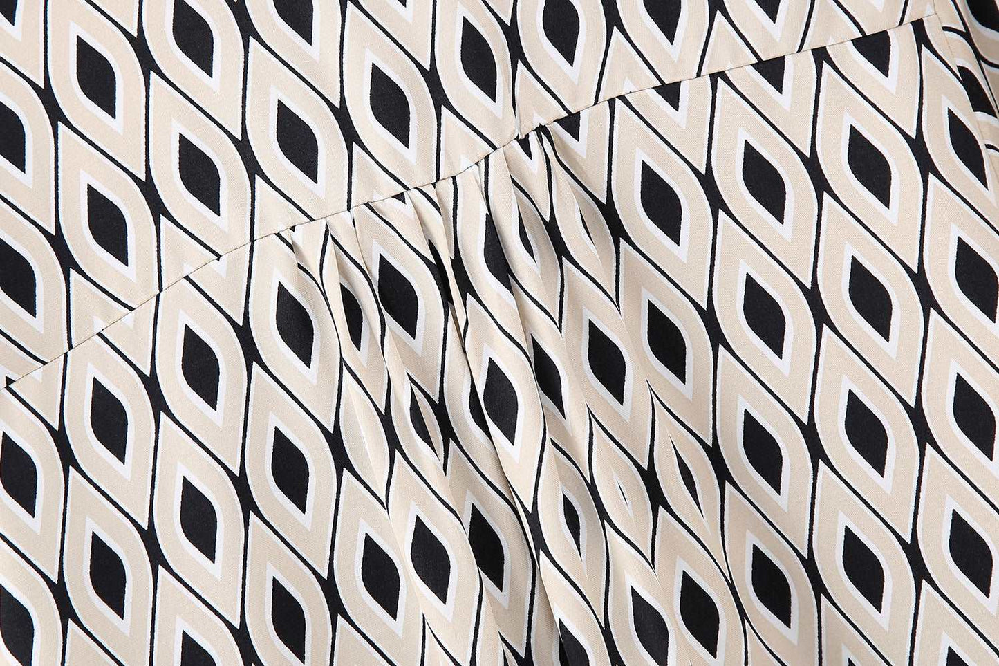 Women's Casual Geometric Pattern Silk Satin Textured Shirt - ChoreGirl