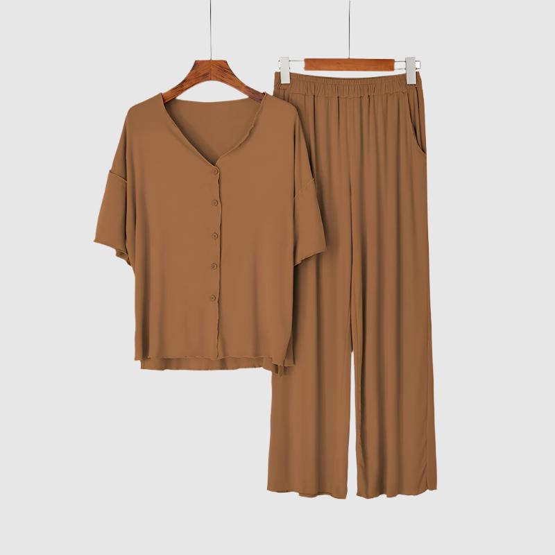 Women's Short-sleeved Top and Pants Pajamas, Loungewear Set - ChoreGirl