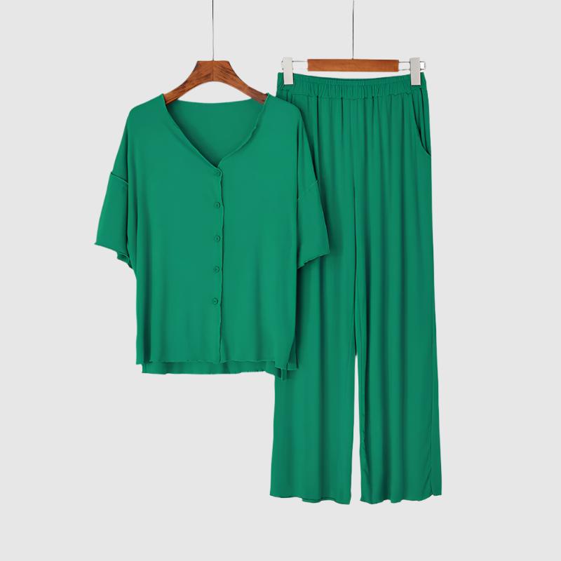 Women's Short-sleeved Top and Pants Pajamas, Loungewear Set - ChoreGirl