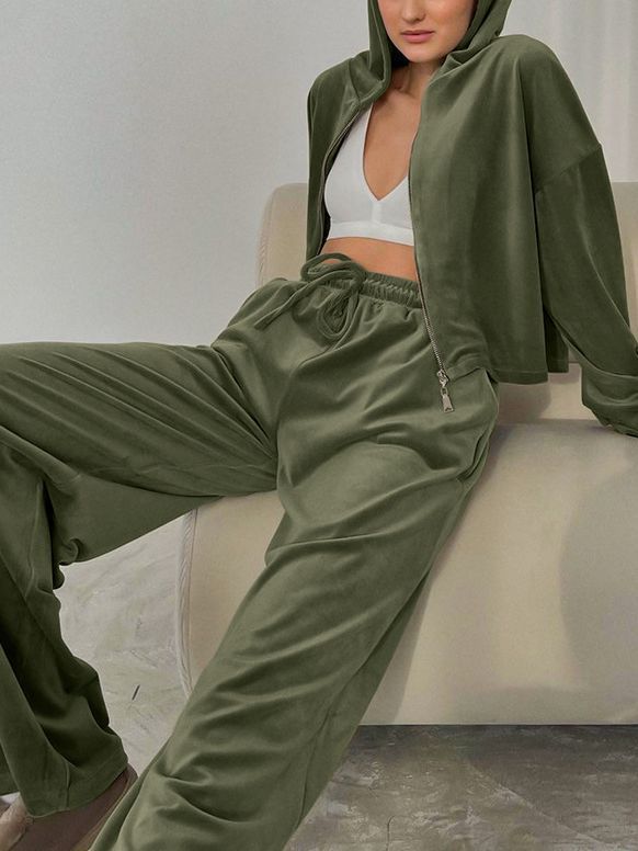 Women's Soft Hooded Jacket and Sweatpants Outfit Set - ChoreGirl