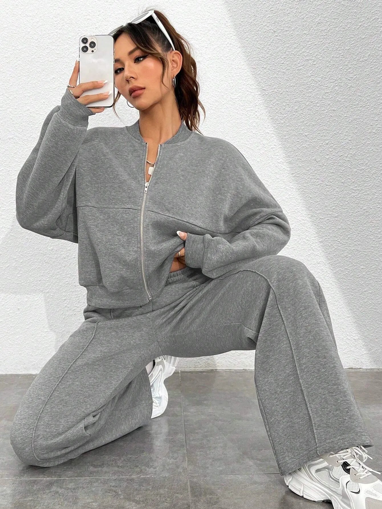 Women's Zip-up Slim Fit Elastic Two-piece Outfit Set - ChoreGirl