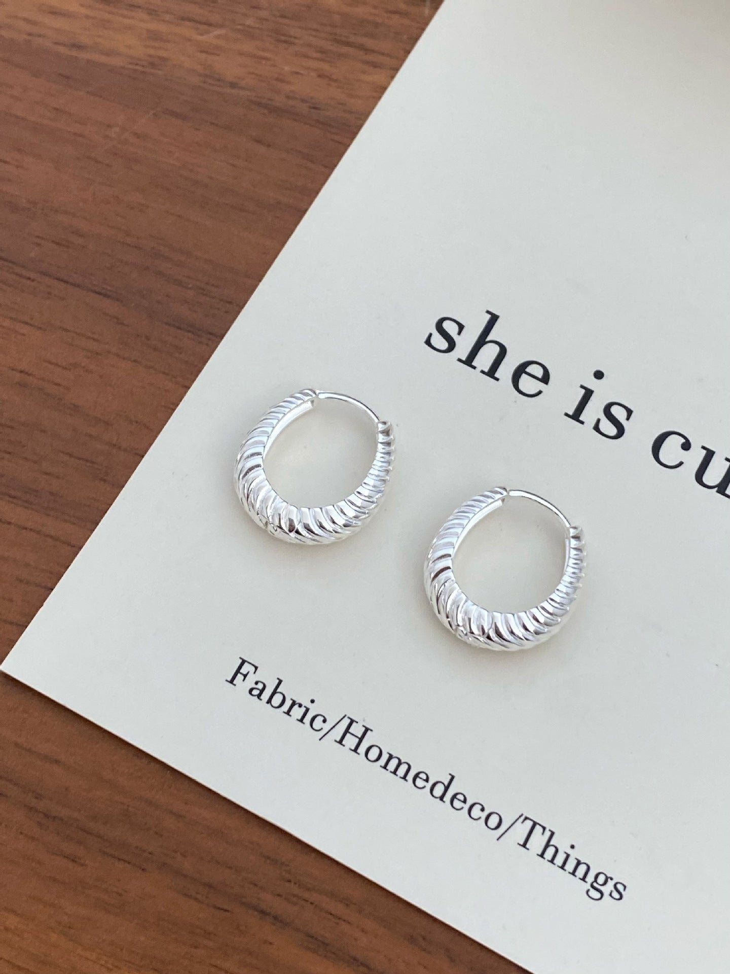 Women's Geometric Ellipse Corrugated Twist Earrings - ChoreGirl