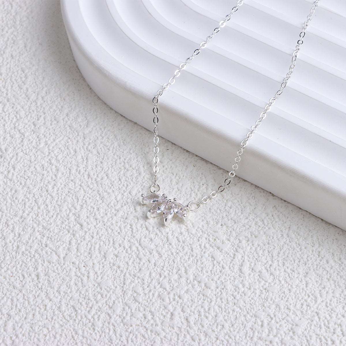 Women's Minimalist Fashion Jewelry Necklace - ChoreGirl