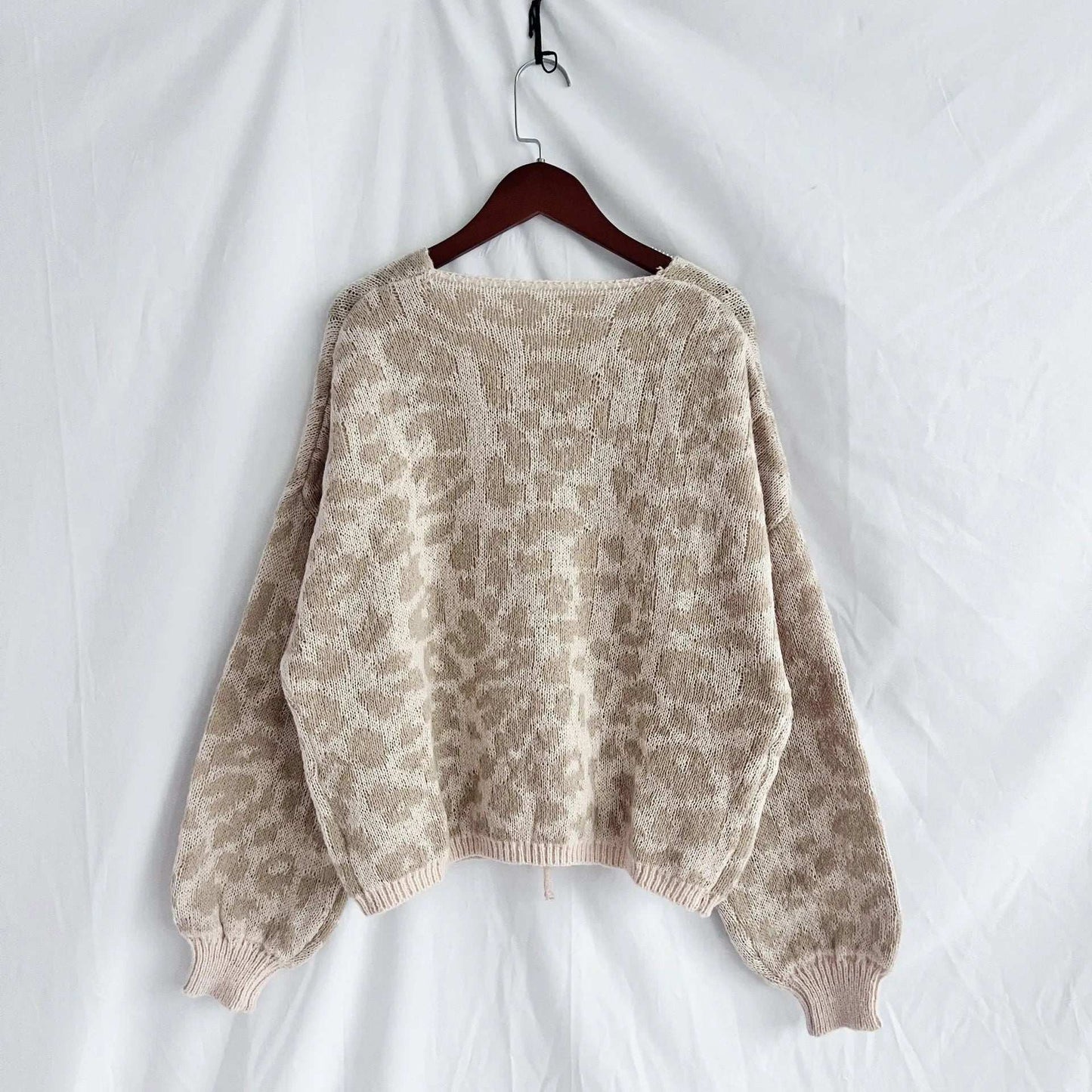 Women's Vintage Look Round Neck Leopard Print Knitted Cardigan with Tie-up Closure