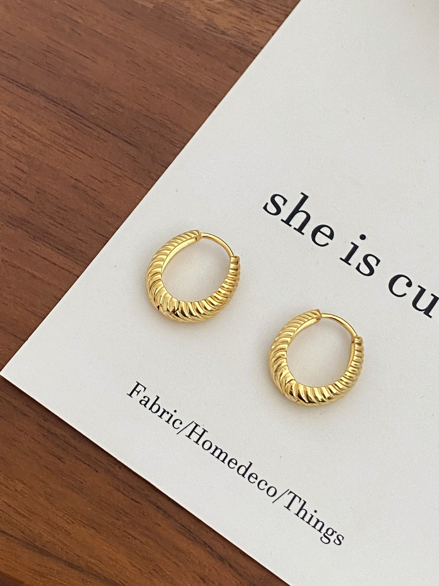 Women's Geometric Ellipse Corrugated Twist Earrings - ChoreGirl